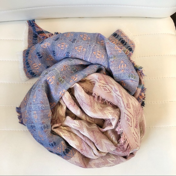 J Jill Quartz Tapestry Fringe Scarf Pink Blue Hues - Picture 5 of 7